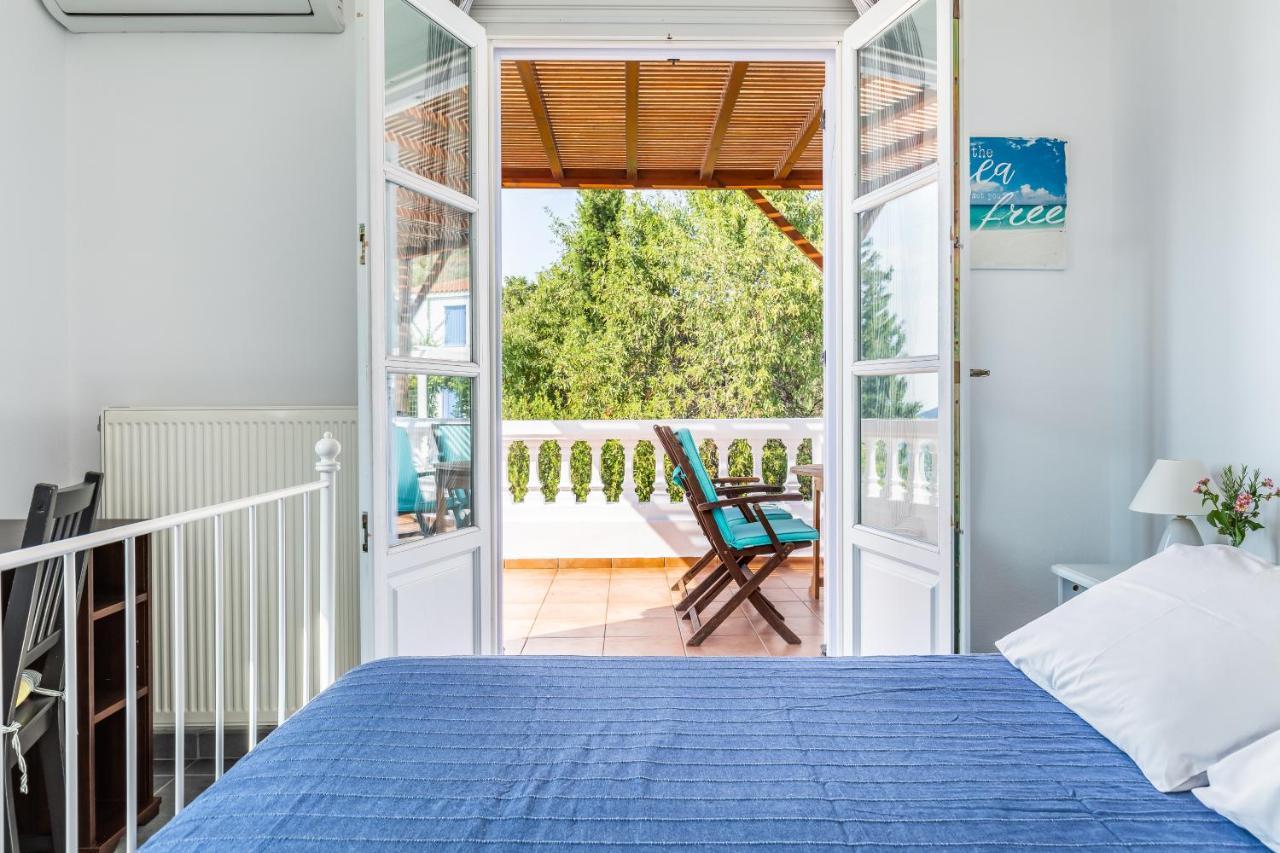 Villa Rodia With Swimming Pool On Skopelos Island Экстерьер фото